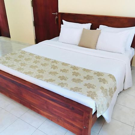 Siluni'S Villa Anuradhapura Oda fotoğraf