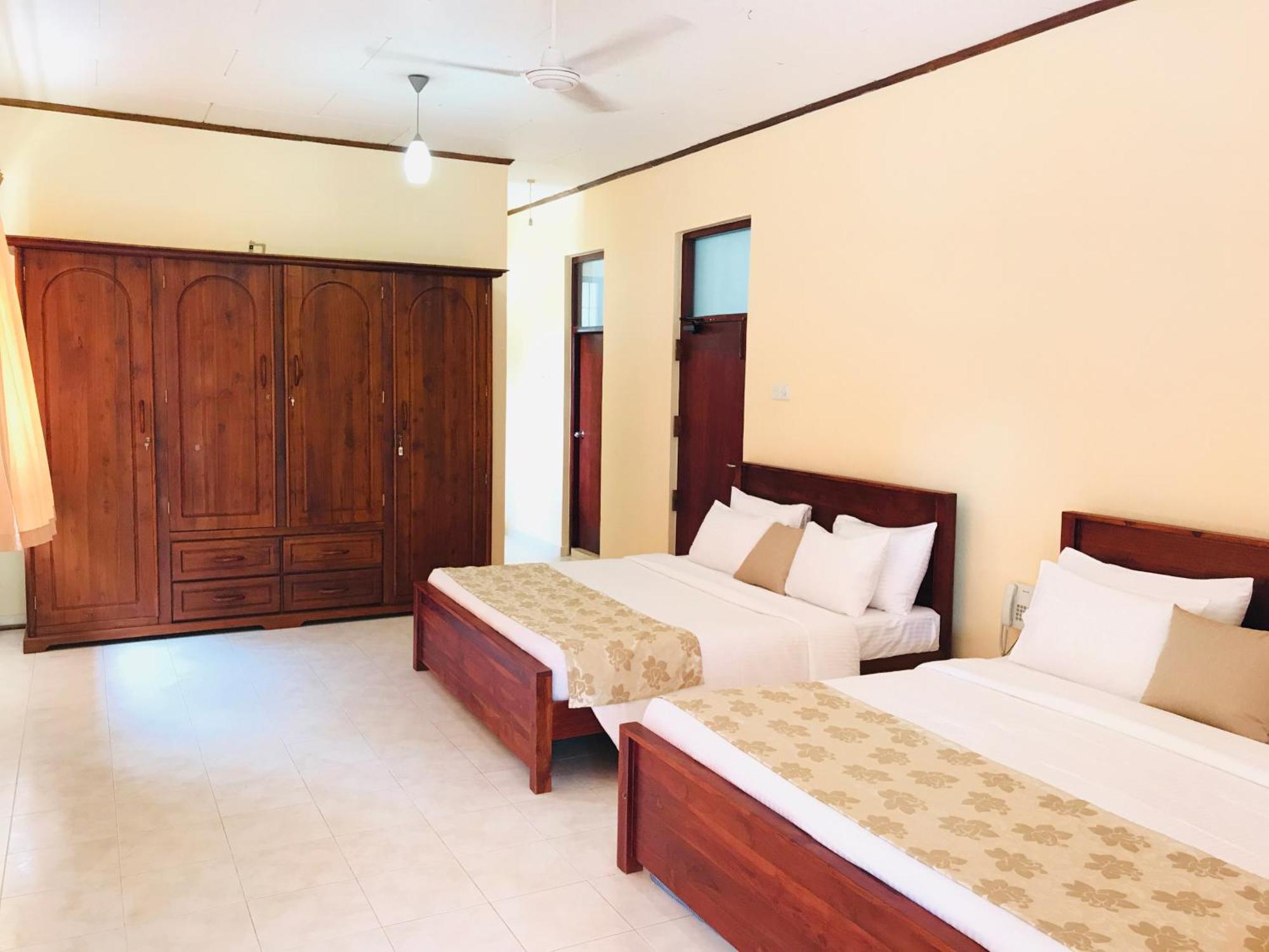 Siluni'S Villa Anuradhapura Oda fotoğraf